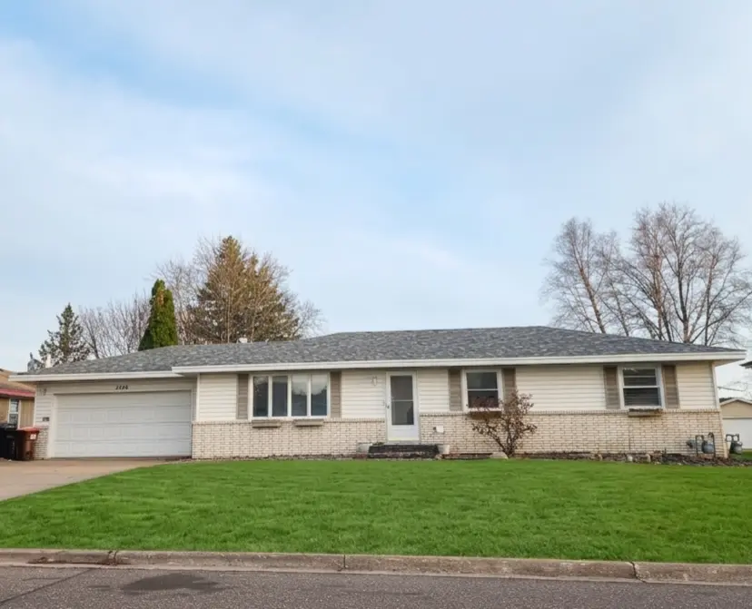 2346 Standridge AVE, Maplewood, MN 55109