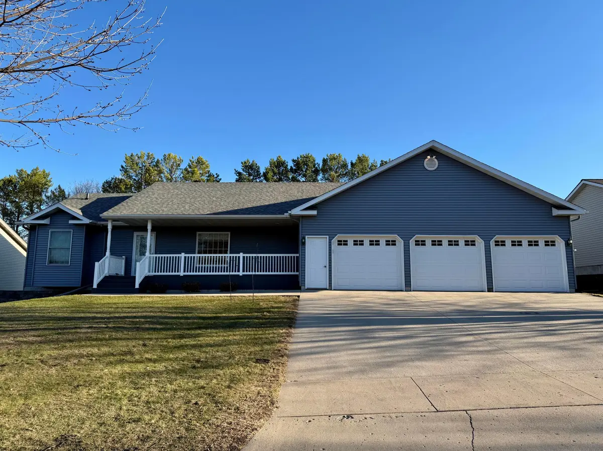 218 E Hillside AVE, Fergus Falls, MN 56537