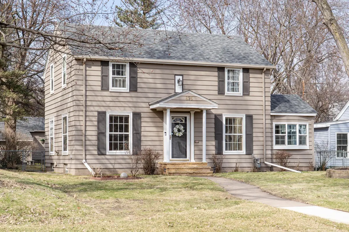 895 Parkview AVE, Saint Paul, MN 55117