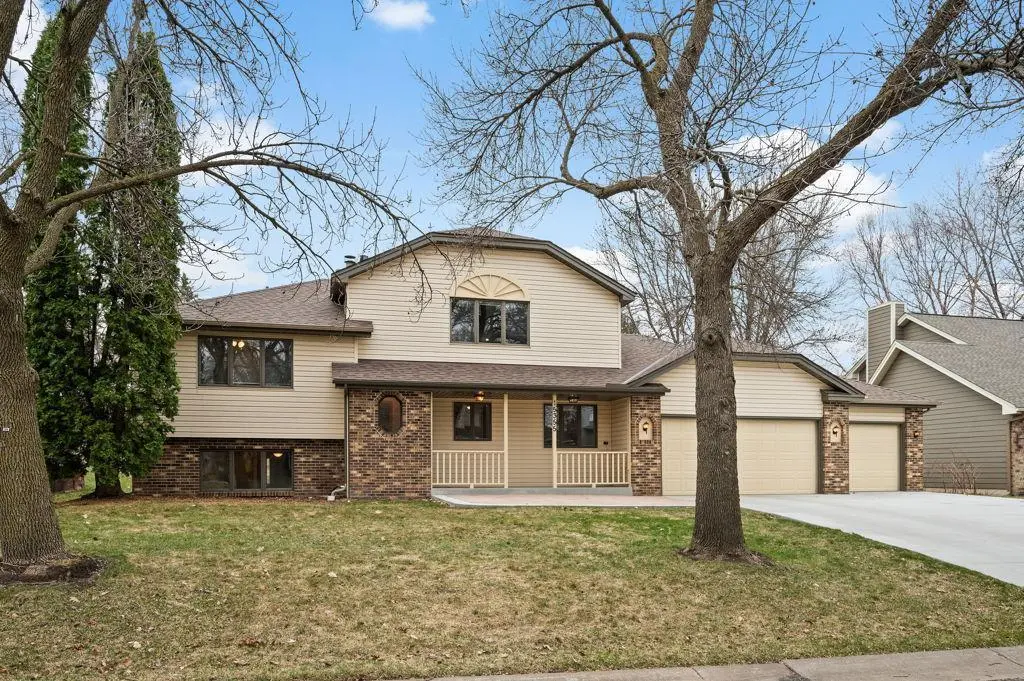 15355 83rd High RD, Maple Grove, MN 55311