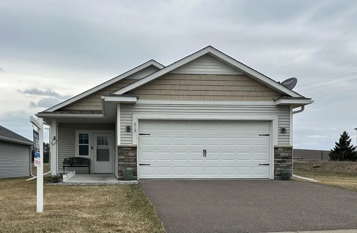 215 8th AVE NE, Isanti, MN 55040