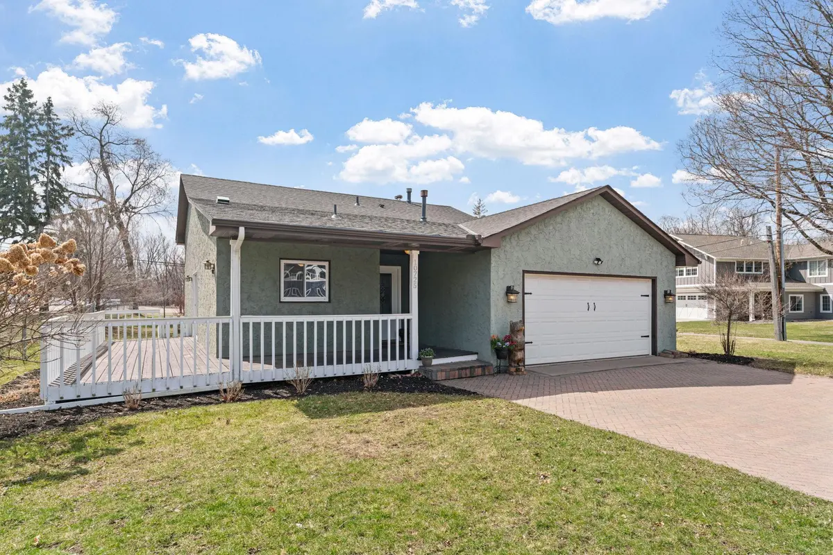 10725 15th AVE N, Plymouth, MN 55441