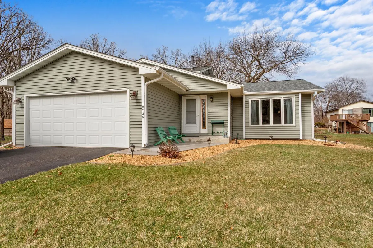 10720 Butternut CIR NW, Coon Rapids, MN 55448