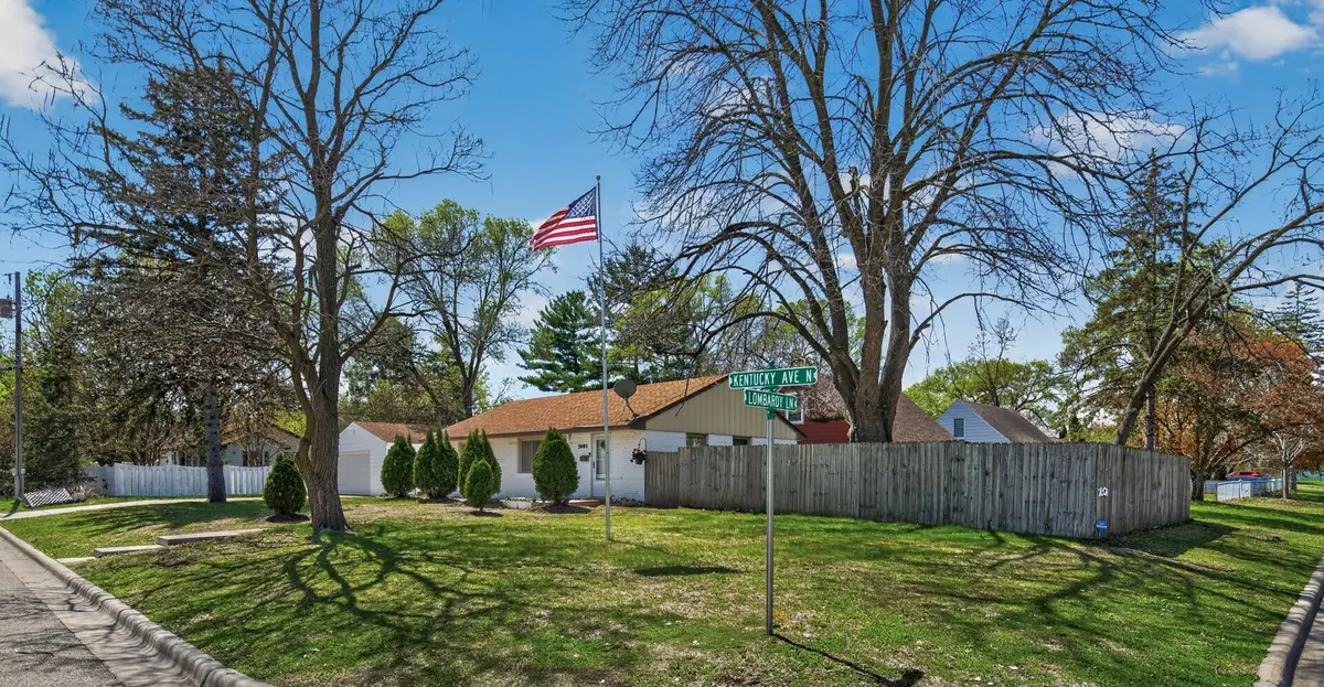 7001 Lombardy LN, Crystal, MN 55428