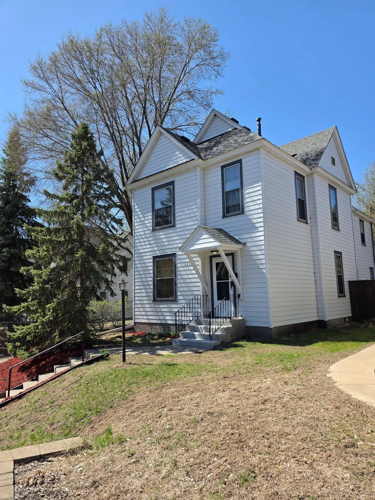 1722 5th ST NE, Minneapolis, MN 55413