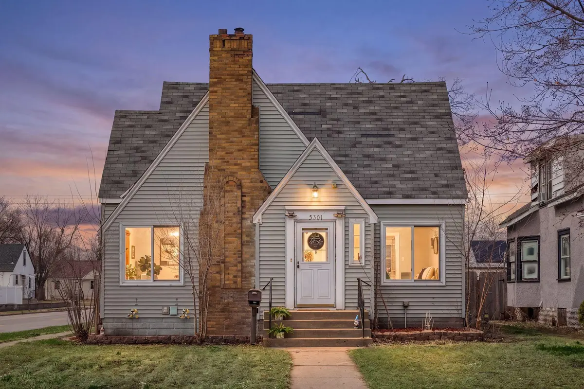 5301 Emerson AVE N, Brooklyn Center, MN 55430