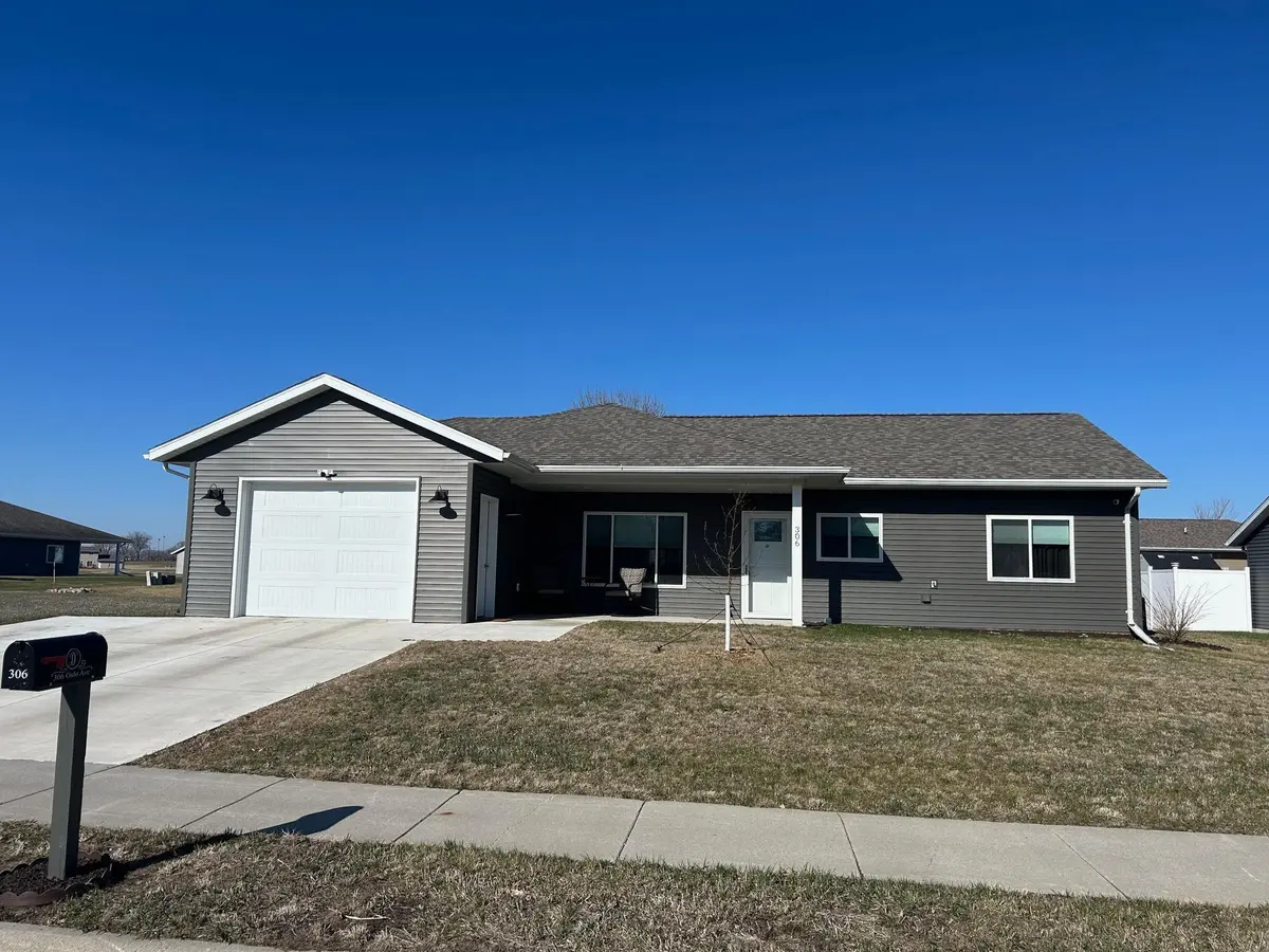 306 Oslo AVE, Marshall, MN 56258