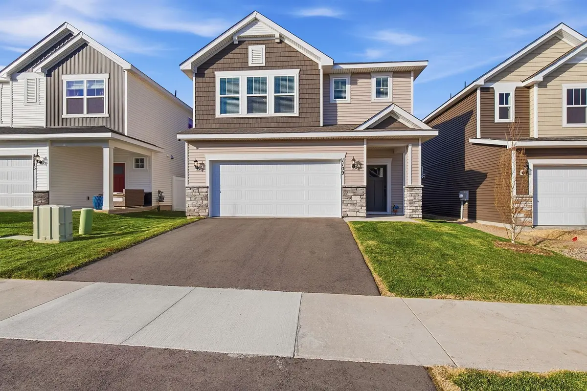 1109 150th ST W, Rosemount, MN 55068