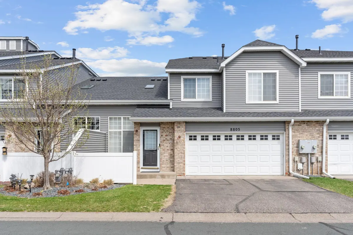 8805 Hastings CIR NE, Blaine, MN 55449