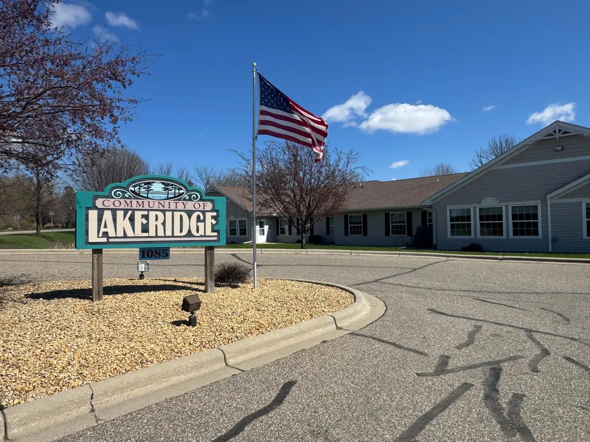 1085 Dale ST SW #118, Hutchinson, MN 55350