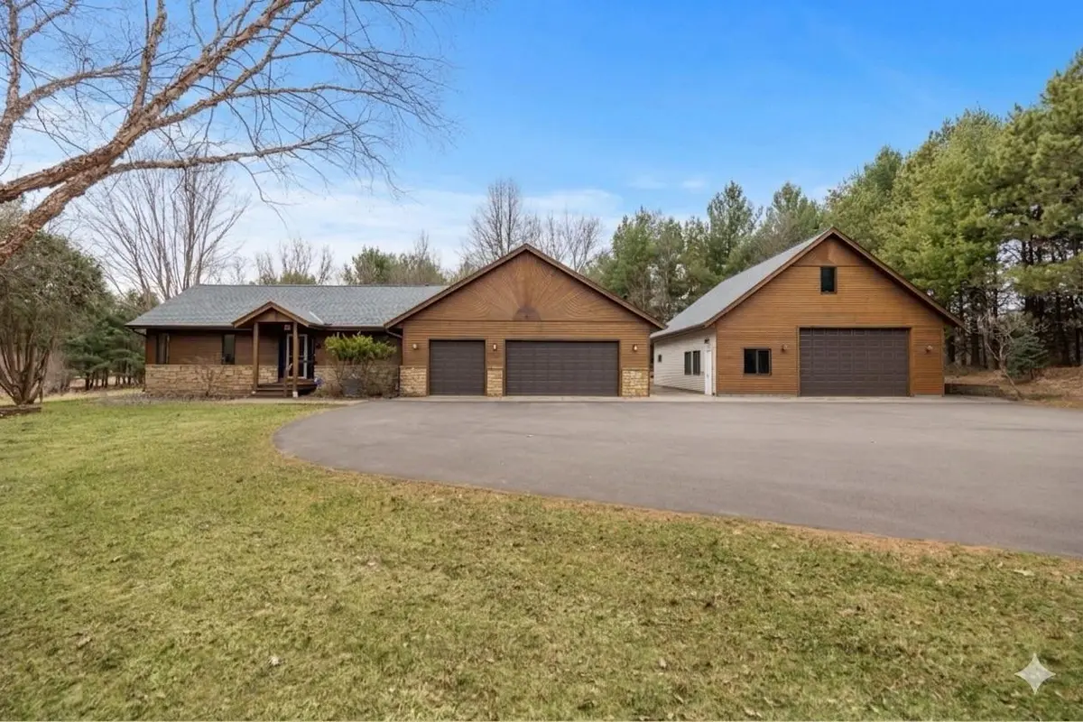 14919 97th ST N, Stillwater, MN 55082