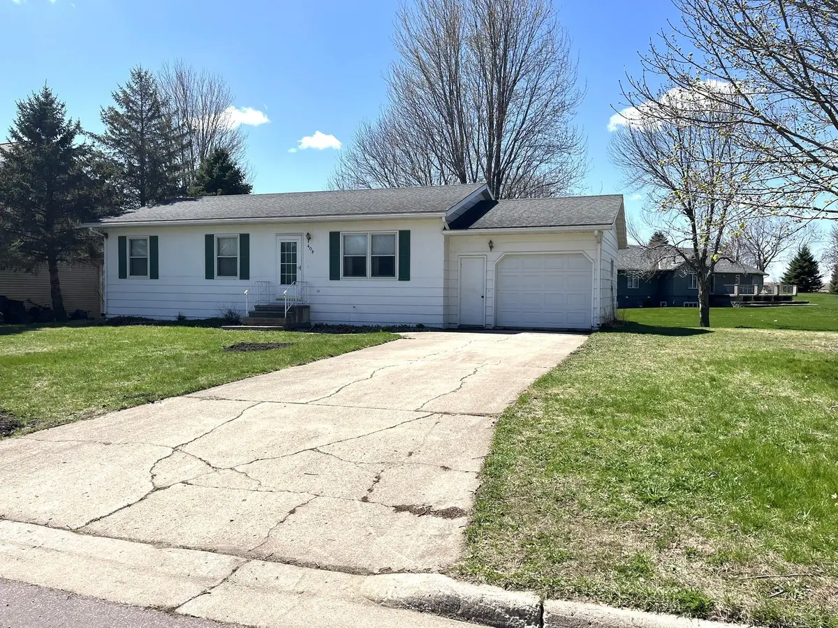 408 Geraldine ST, Fairmont, MN 56031