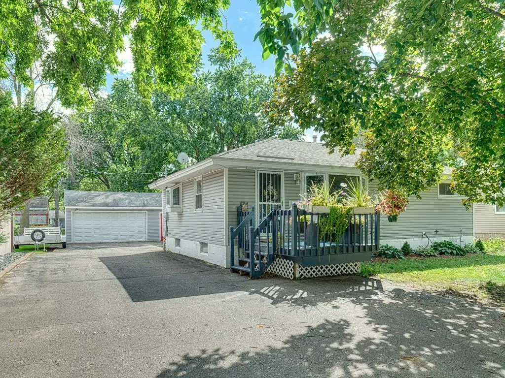 6727 59th AVE N, Crystal, MN 55428