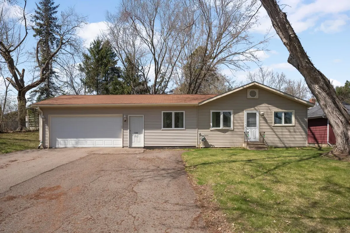 2329 Hoxie AVE, White Bear Twp, MN 55110
