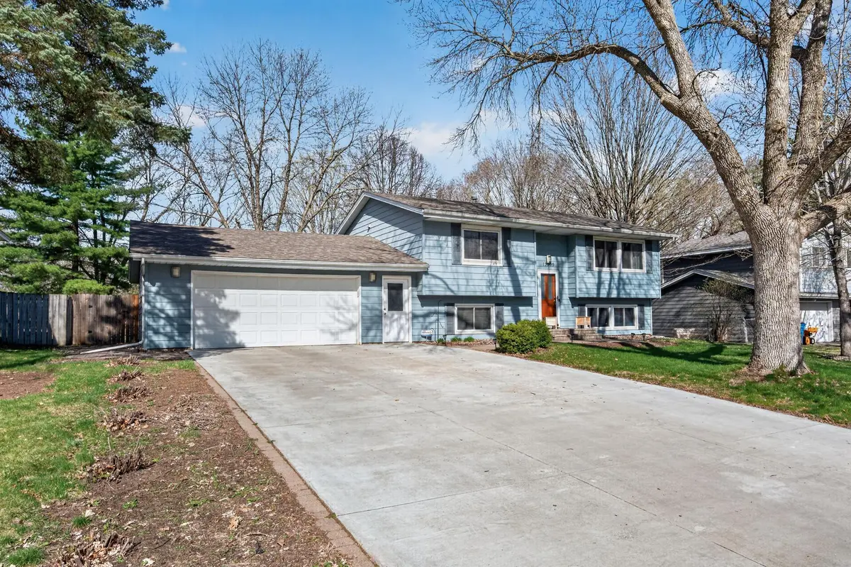 13209 Saratoga LN N, Champlin, MN 55316