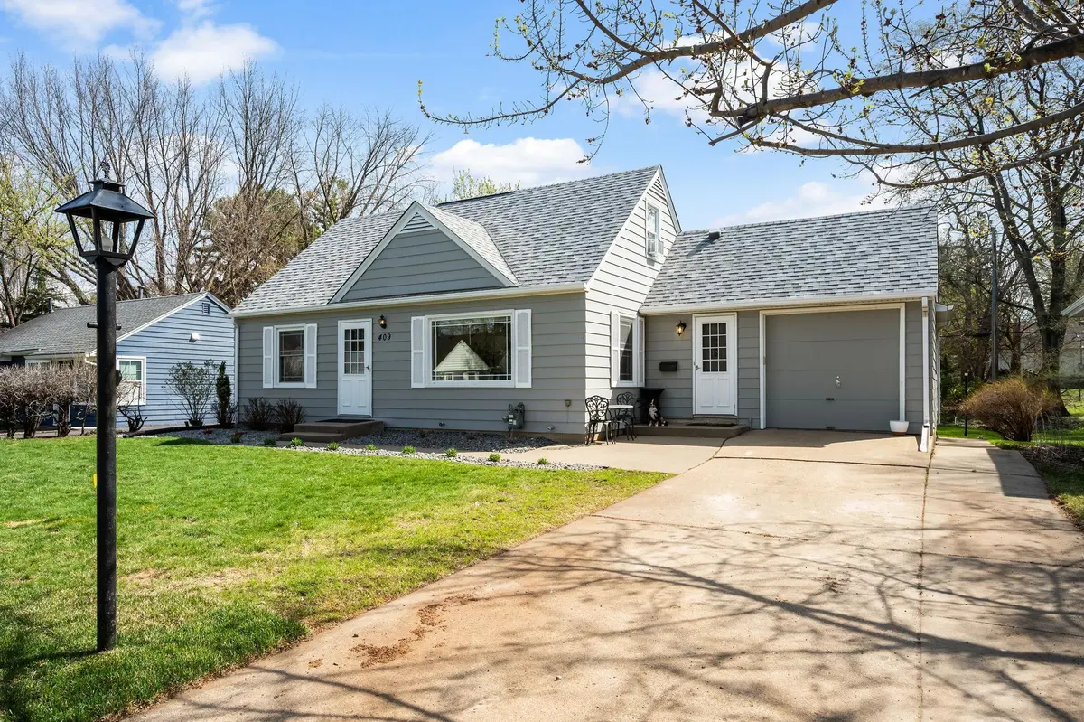 409 Jefferson AVE S, Hopkins, MN 55343