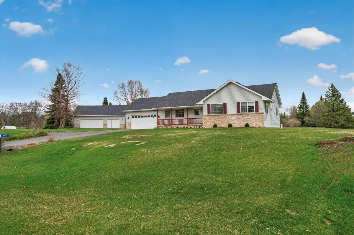 4410 Elk CT, North Branch, MN 55056