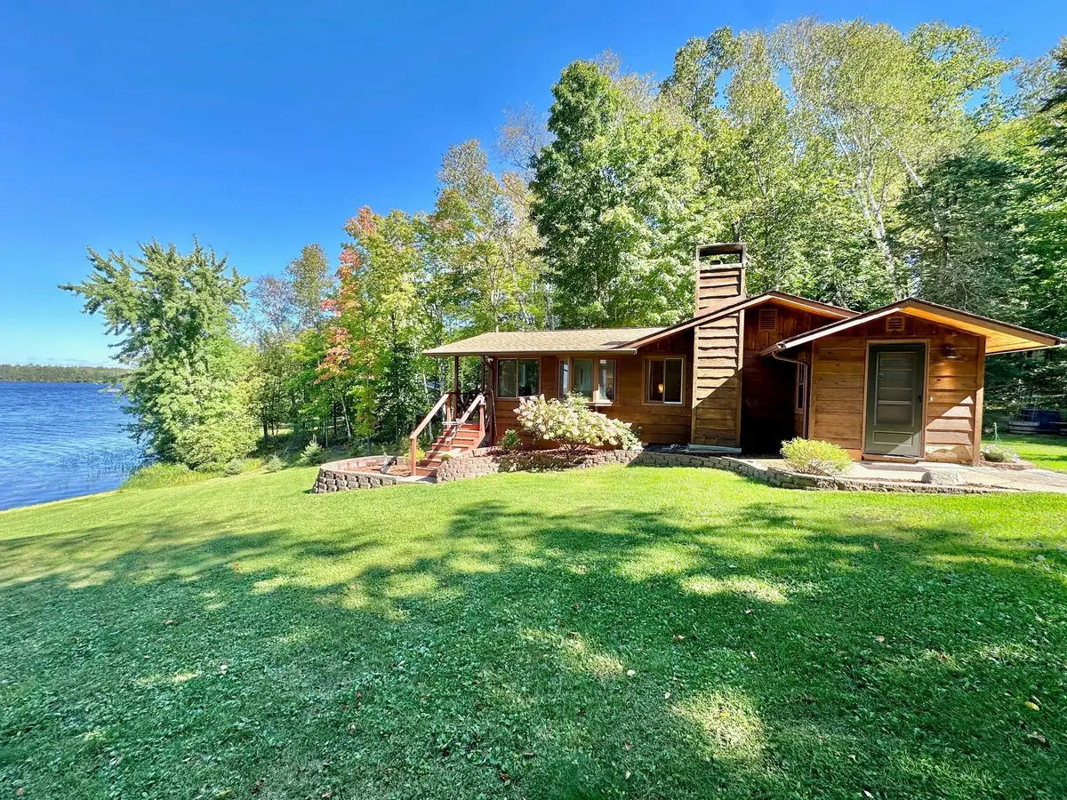32110 Prairie Lake LN, Grand Rapids, MN 55744