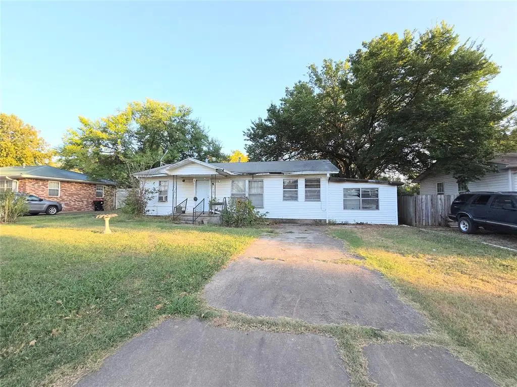 237 Brent ST, Meeker, OK 74855