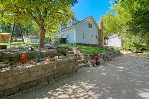 820 S Glenwood AVE, Independence, MO 64053