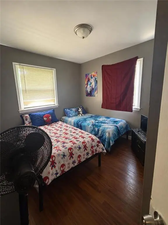 1427 Oakley AVE, Kansas City, MO 64127