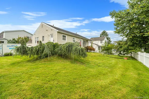 407 W Main ST, Babylon, NY 11702