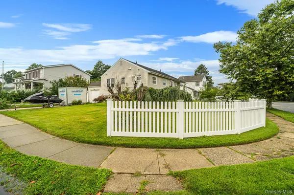 407 W Main ST, Babylon, NY 11702
