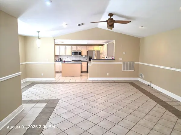 8205 WESTRIDGE DR, Tampa, FL 33615