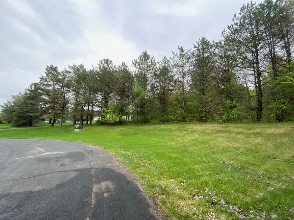 XXX Peregrine Circle, Shakopee, MN 55379