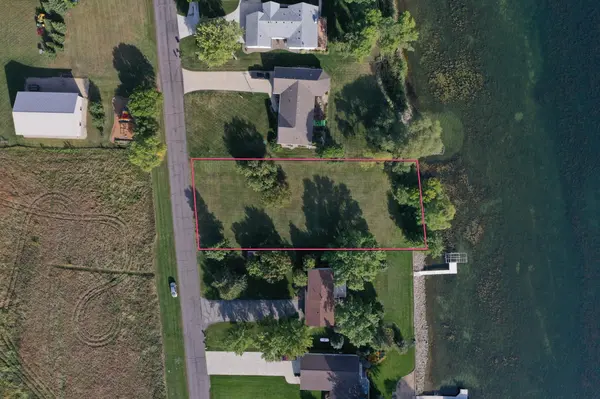 1245 137th AVE NW, Spicer, MN 56288