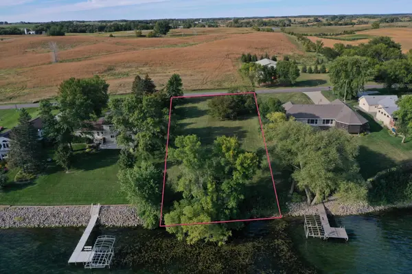 1245 137th AVE NW, Spicer, MN 56288