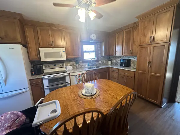762 9th ST, Dawson, MN 56232