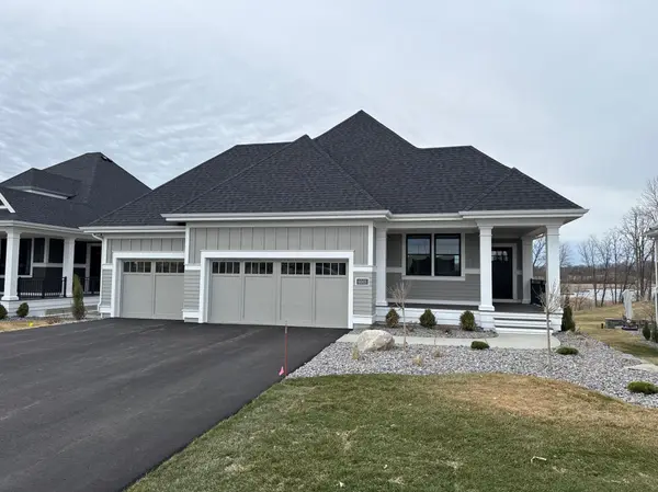 6065 Shoreview Pointe,  Victoria,  MN 55318