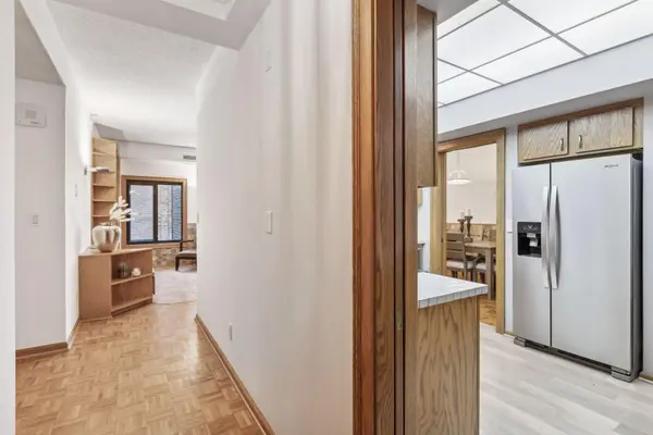 1235 Yale PL #1401, Minneapolis, MN 55403
