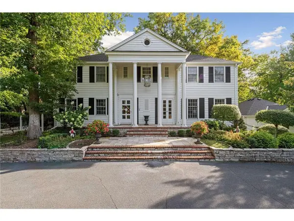6321 Interlachen BLVD, Edina, MN 55436