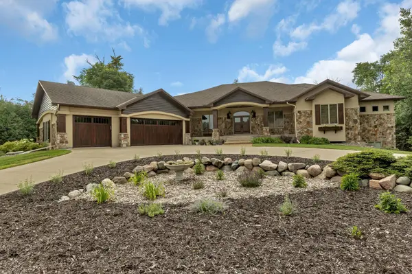 1726 Blackberry CIR,  Sartell,  MN 56377