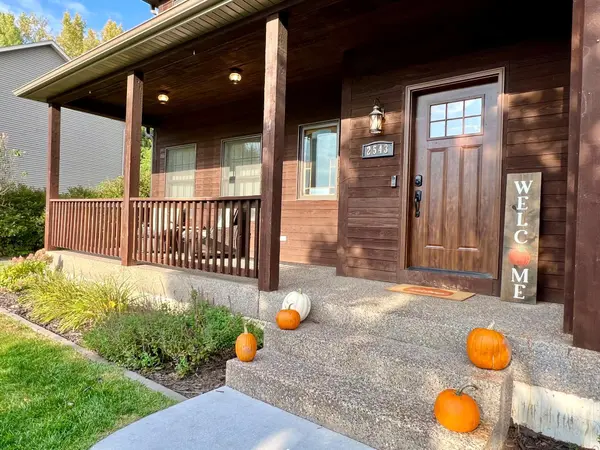 2543 Sunny Meadow LN, Red Wing, MN 55066