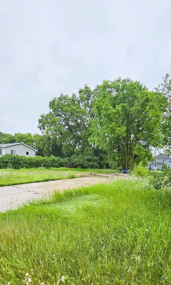 122 Wisconsin AVE SE, Staples, MN 56479