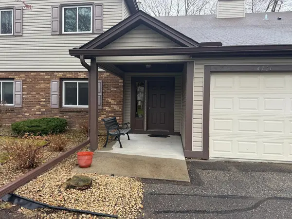 4326 Buckingham CT #1705, Vadnais Heights, MN 55127
