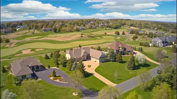 309 Lindsay RD, Hudson, WI 54016