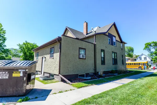 1104 13th AVE N, Fargo, ND 58102