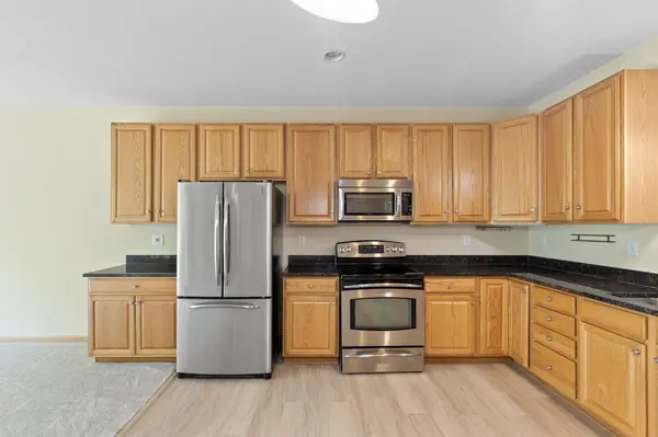 601 Levander WAY #208, South Saint Paul, MN 55075