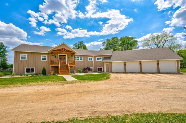 17690 Clayton AVE E, Rosemount, MN 55068