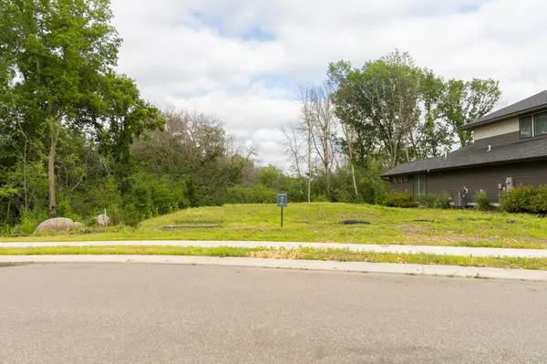 14633 Virginia AVE S, Savage, MN 55378