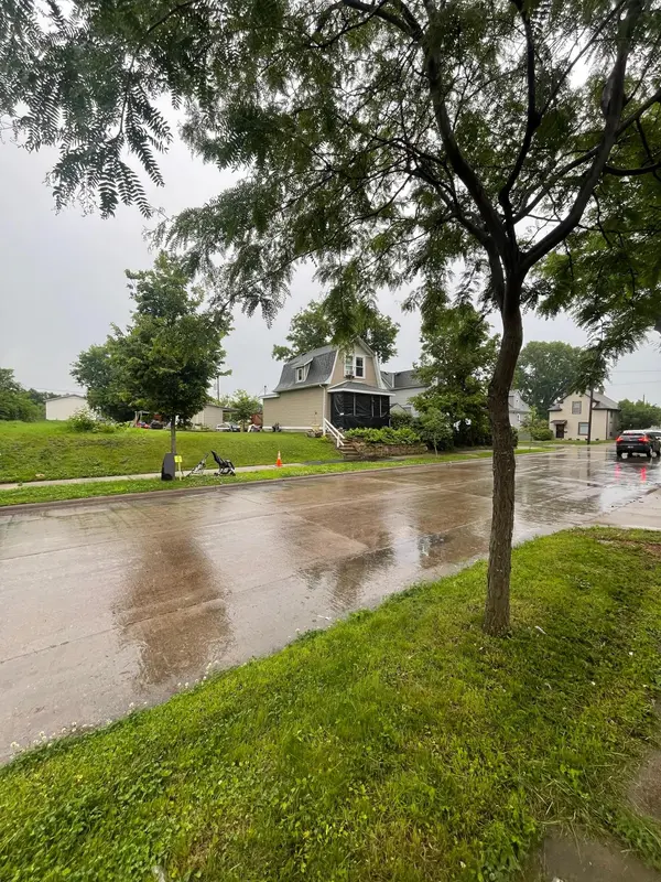 2604 Oliver AVE N, Minneapolis, MN 55411