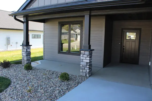 1202 15th Street NE, Kasson, MN 55944