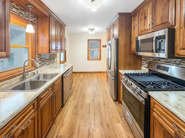 3649 Perry AVE N, Robbinsdale, MN 55422