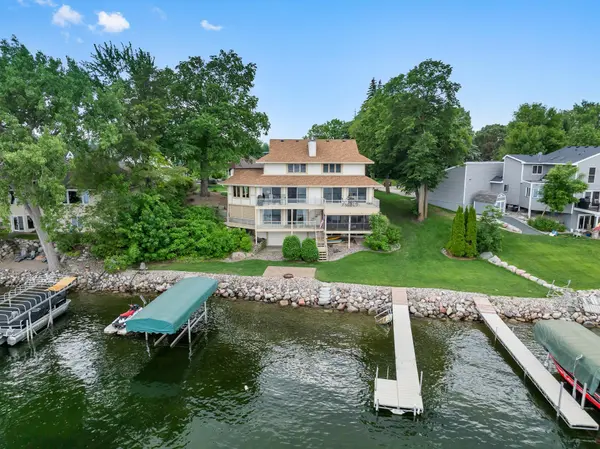 4646 Lords ST NE, Prior Lake, MN 55372