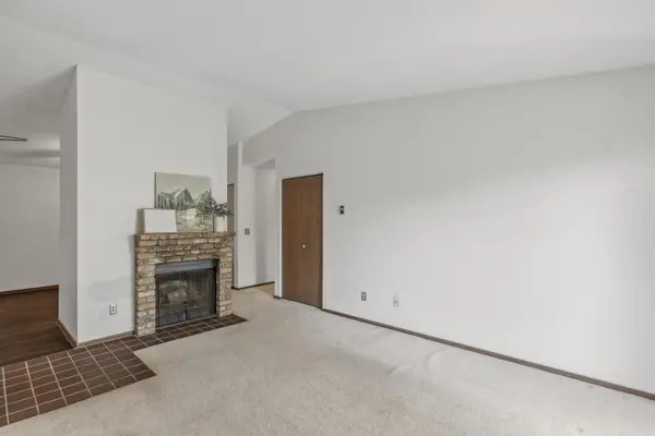 400 Shelard Pkwy #303, Saint Louis Park, MN 55426