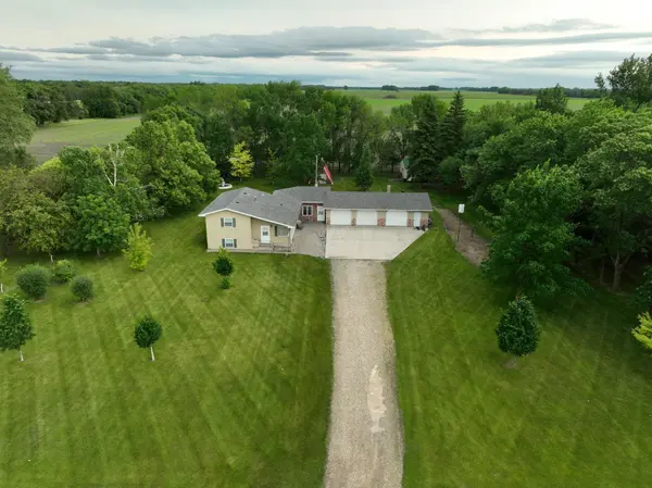 21840 320th AVE NW, Warren, MN 56762